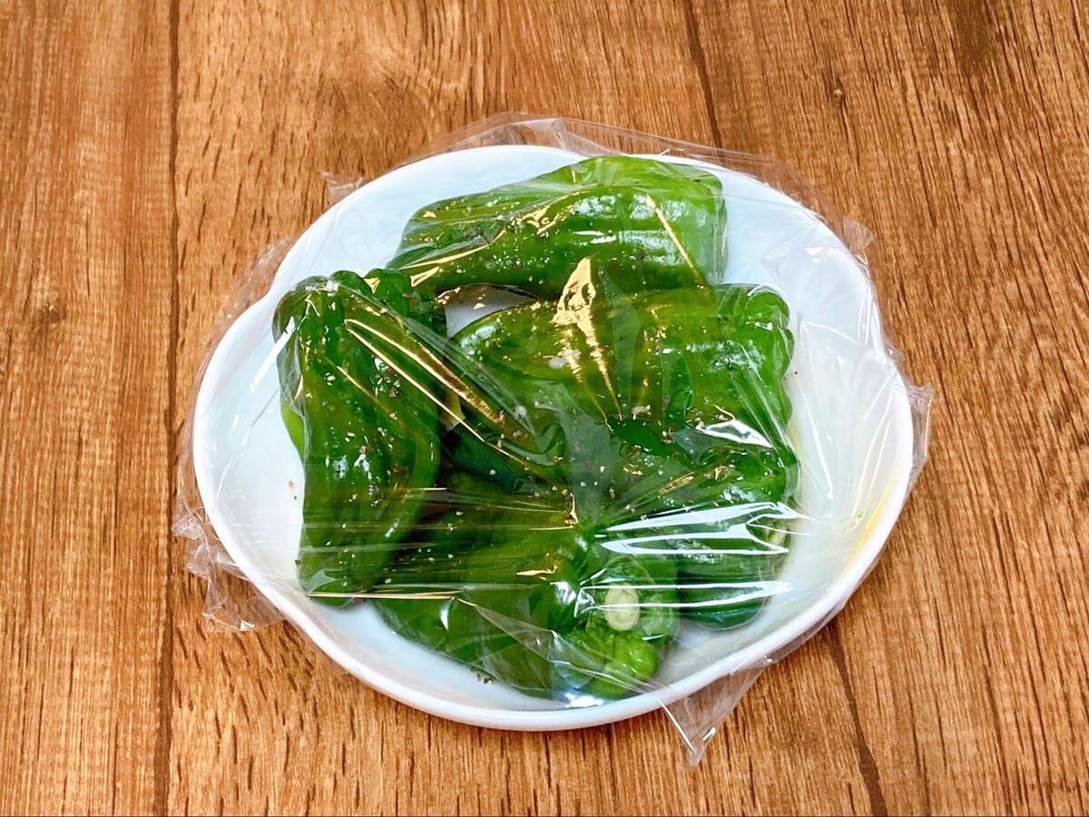 日本ハム公式「シャウエッセンとピーマンの簡単レンジ煮」