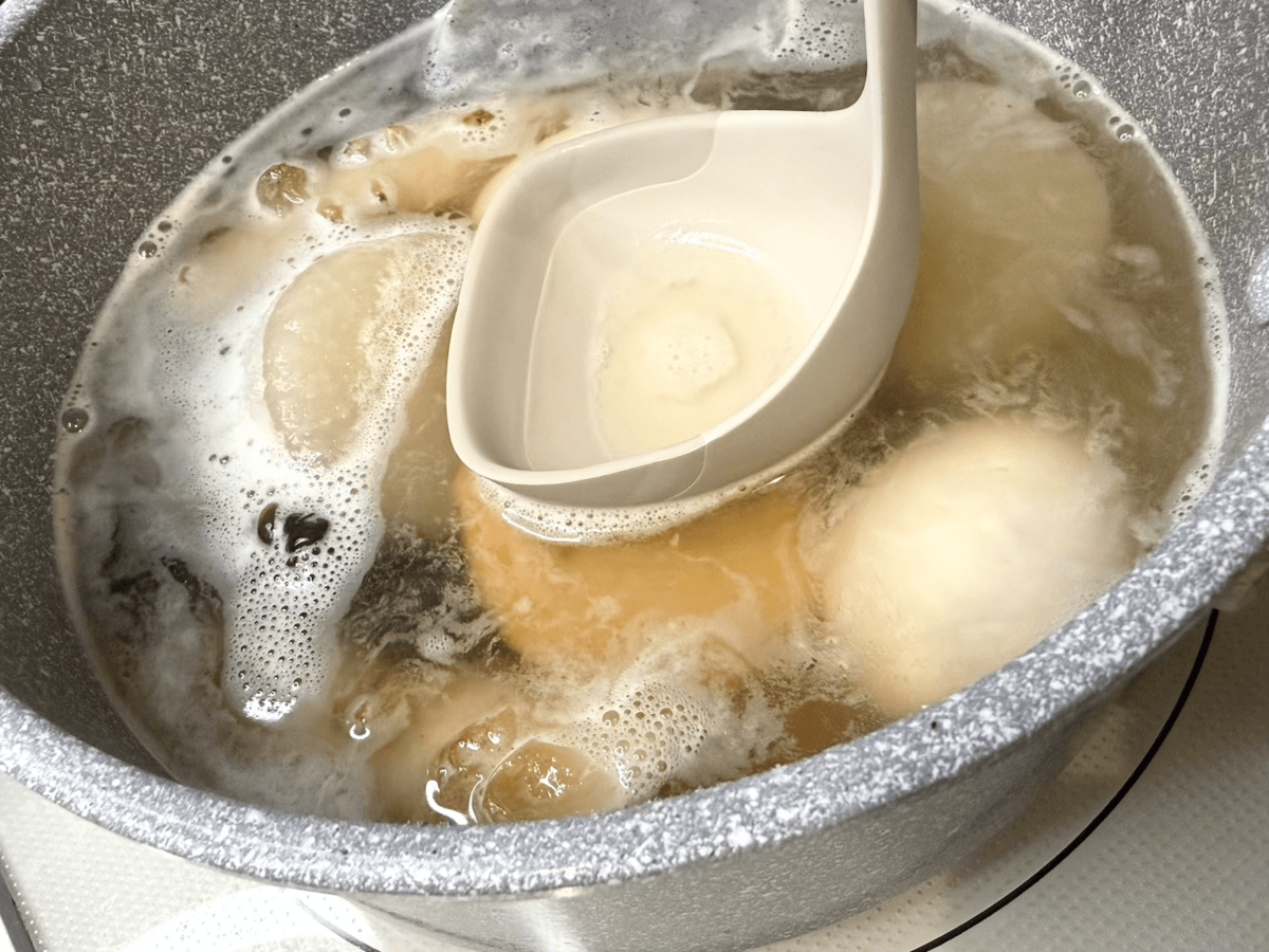 煮込み料理のアク取りしないとどうなる？