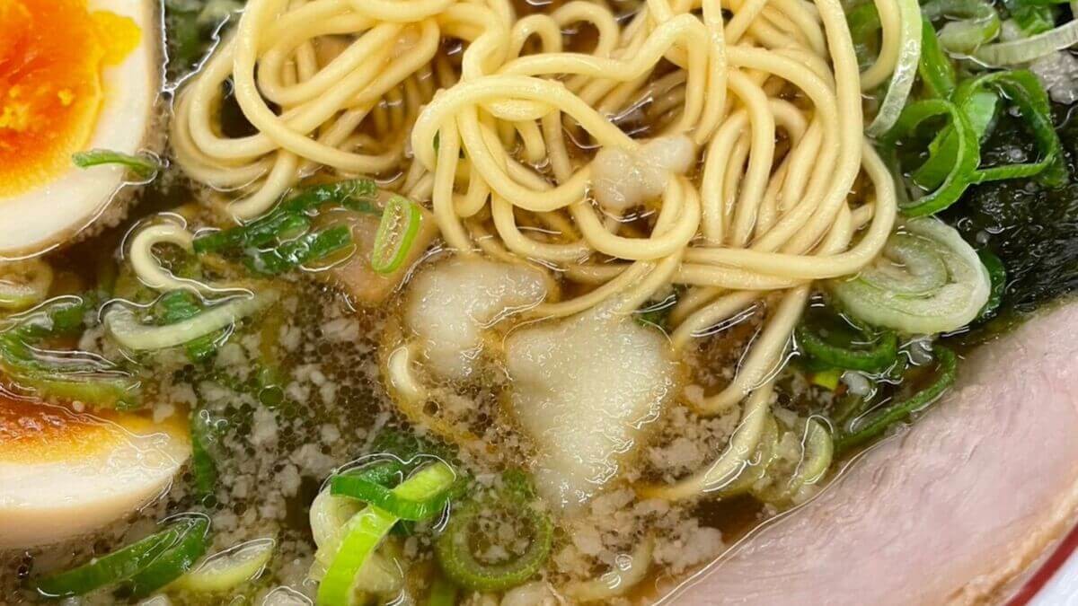特製醤油全部のせラーメンとチャーハンセット