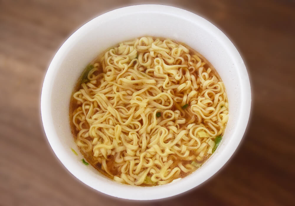 ローソン「麺大盛り 豚コクしょうゆラーメン」