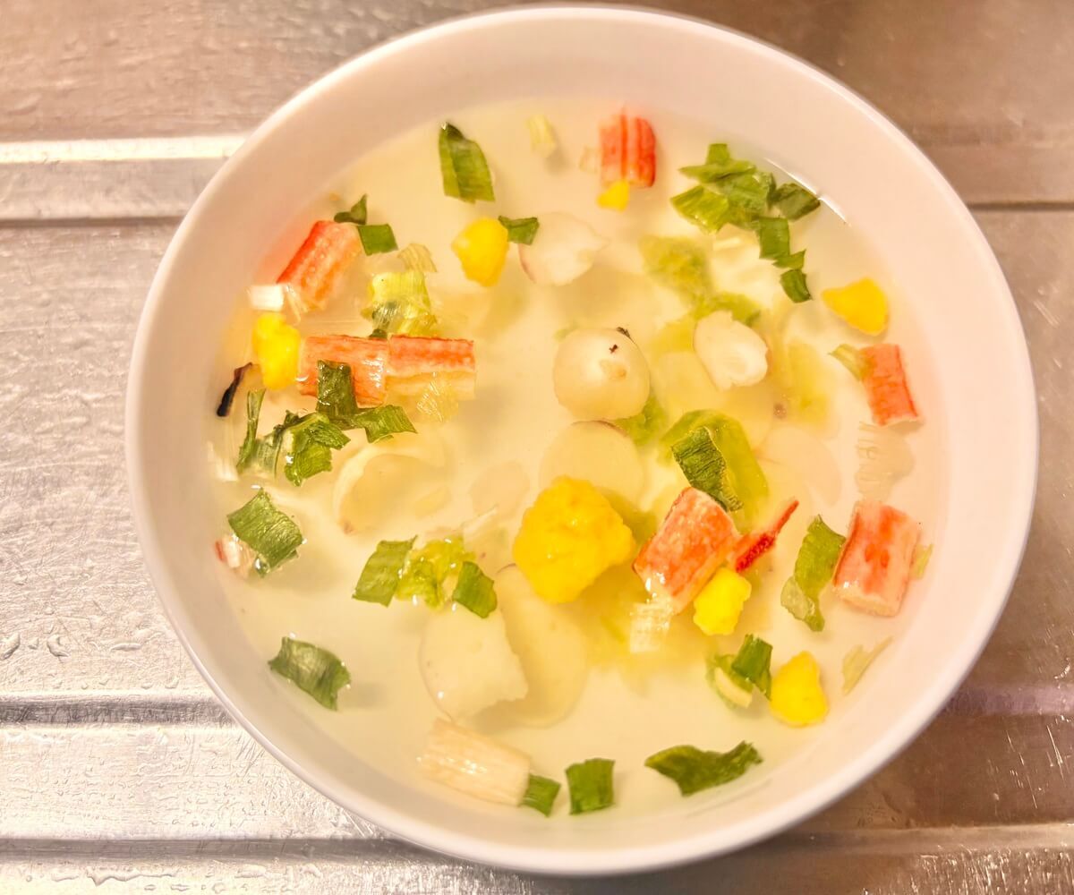 炊飯器で簡単!カップヌードルで作るシーフードピラフ