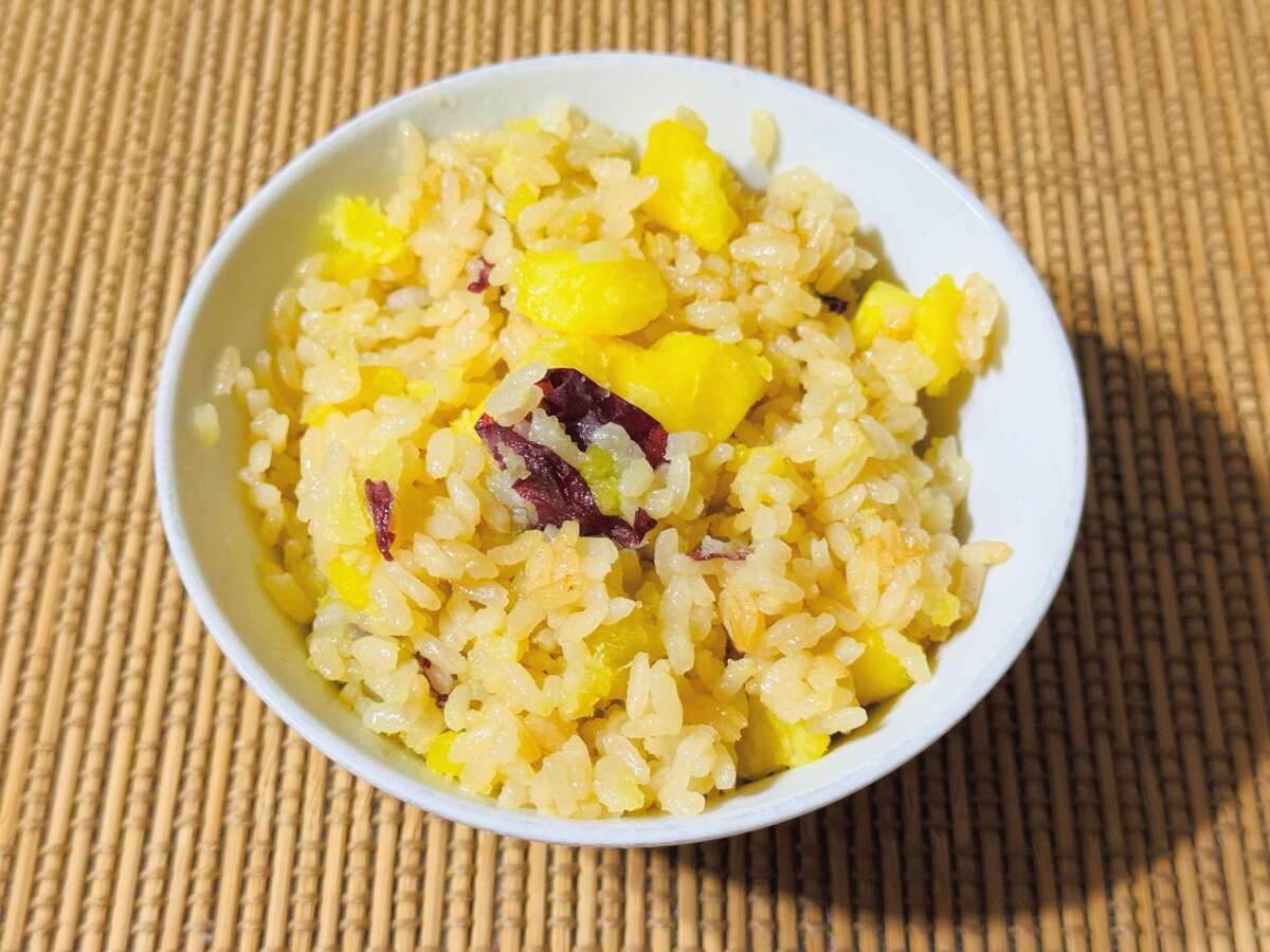 丸ごとさつまいもの炊き込みごはん