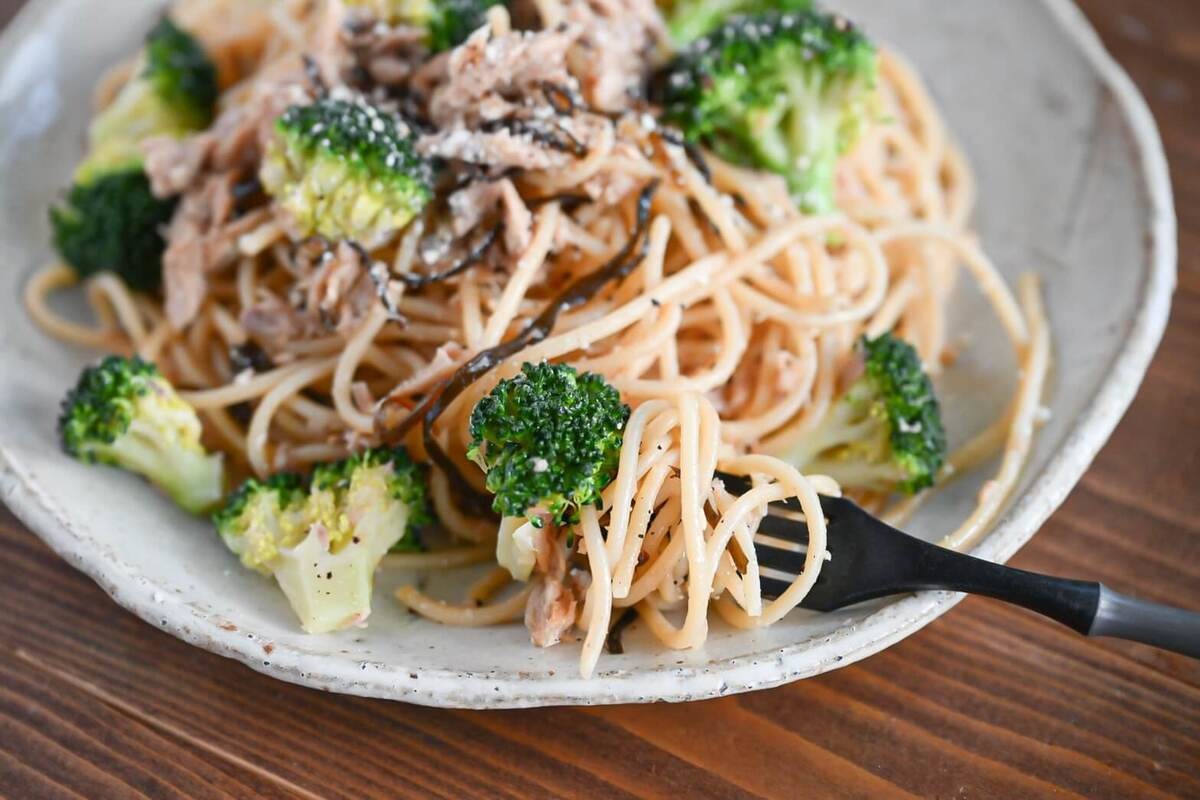 鳥羽周作さん「ブロッコリーとツナのパスタ」のレシピ