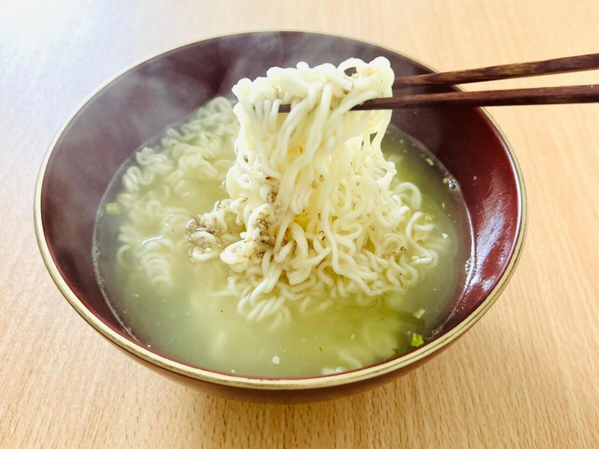 水卜麻美アナがやっている「袋麺の食べ方」
