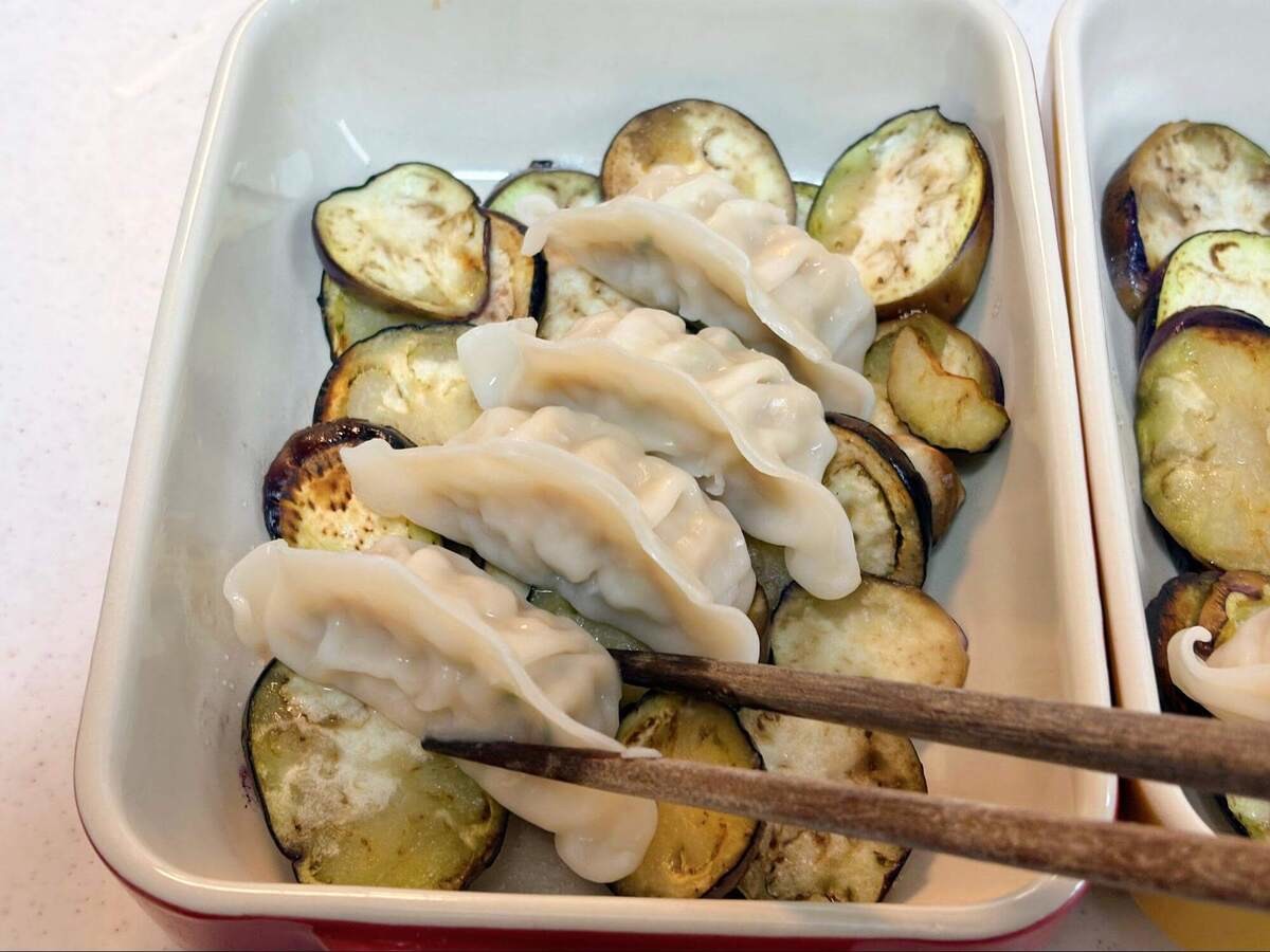 なすとギョーザのラザニア風チーズ焼き