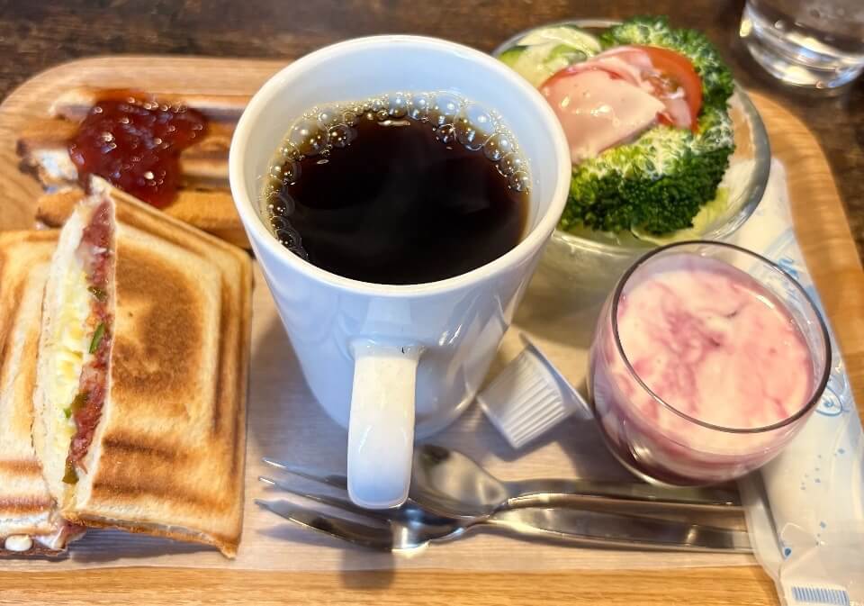 青森県青森市の喫茶店【ばんかむ】