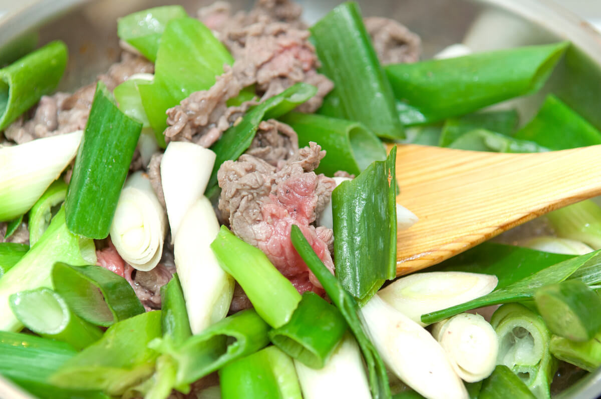 長ネギの青い部分は食べられる？敬遠されがちな理由