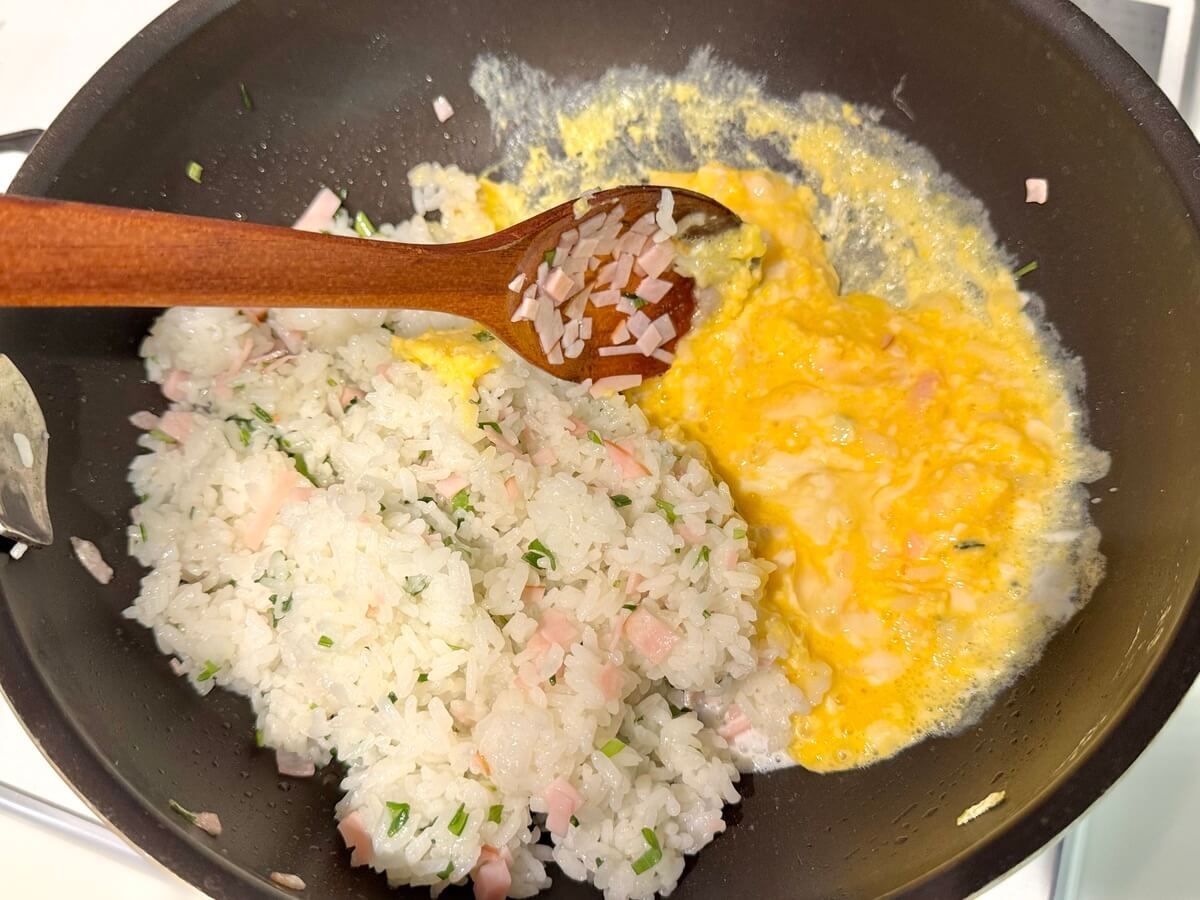 和田明日香さん「絶対失敗しないチャーハン」のレシピ