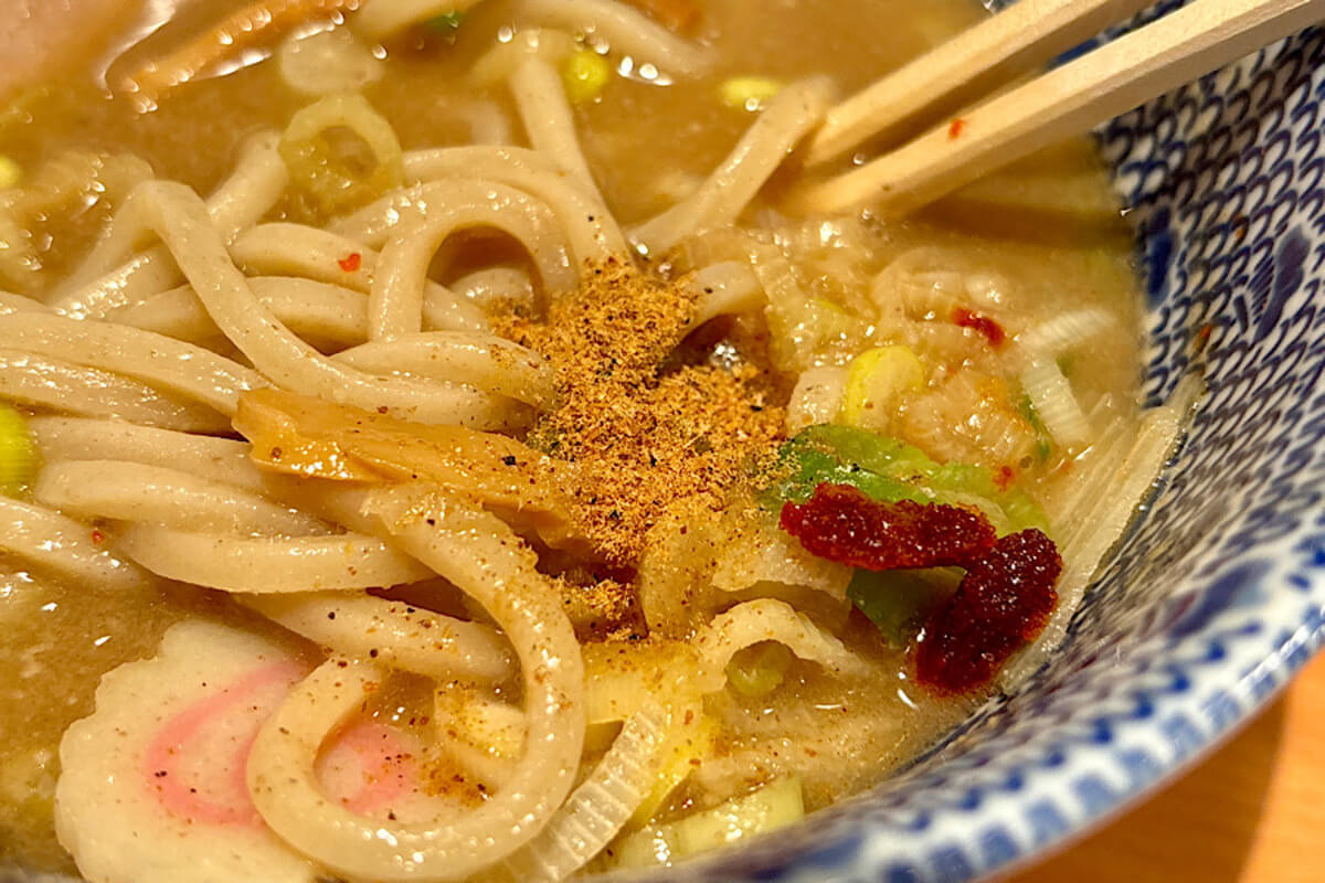 『六厘舎 東京駅東京ラーメンストリート店』