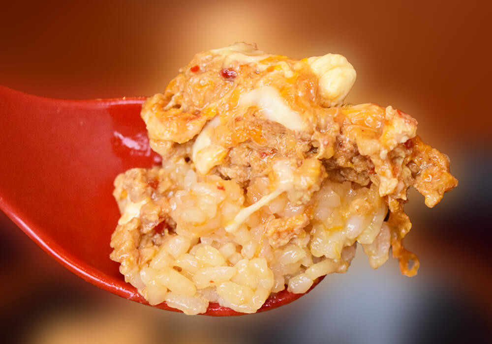 丸亀製麺・店舗限定メニュー「ピリ辛そぼろ丼」