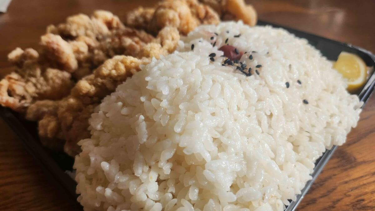 デカ盛り弁当はるき