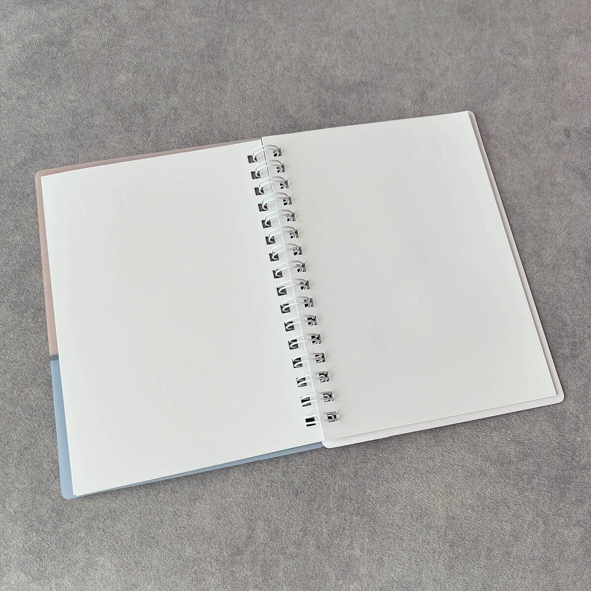 セリアのシール帳シリーズ