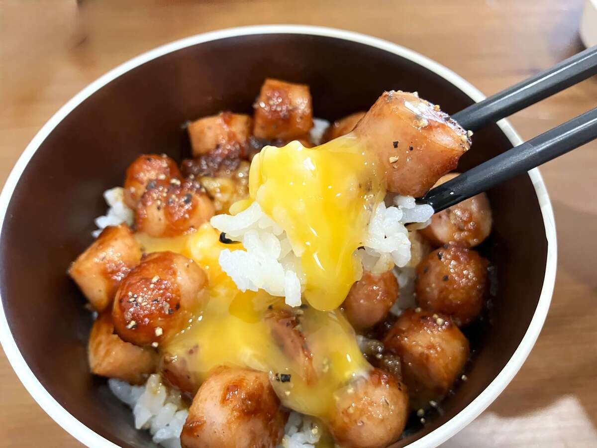エバラ「黄金ウインナー丼」のレシピ