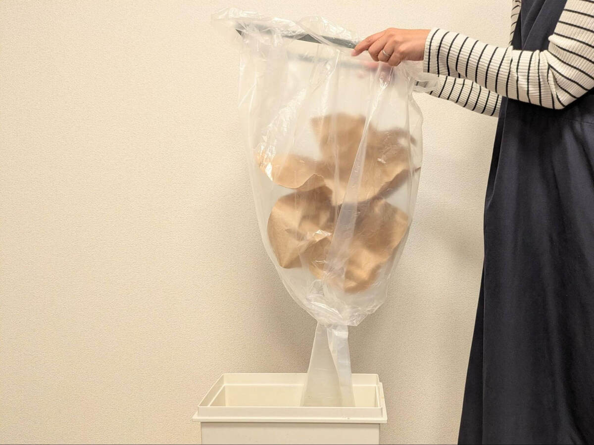 アイデアしだいで使い方いろいろ「片面クリアケース」