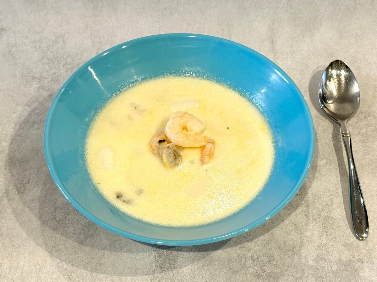 うどんスープでクラムチャウダー