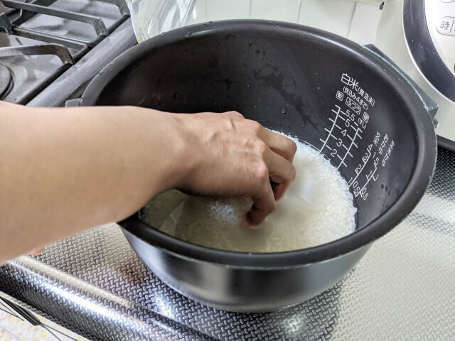 炊飯器