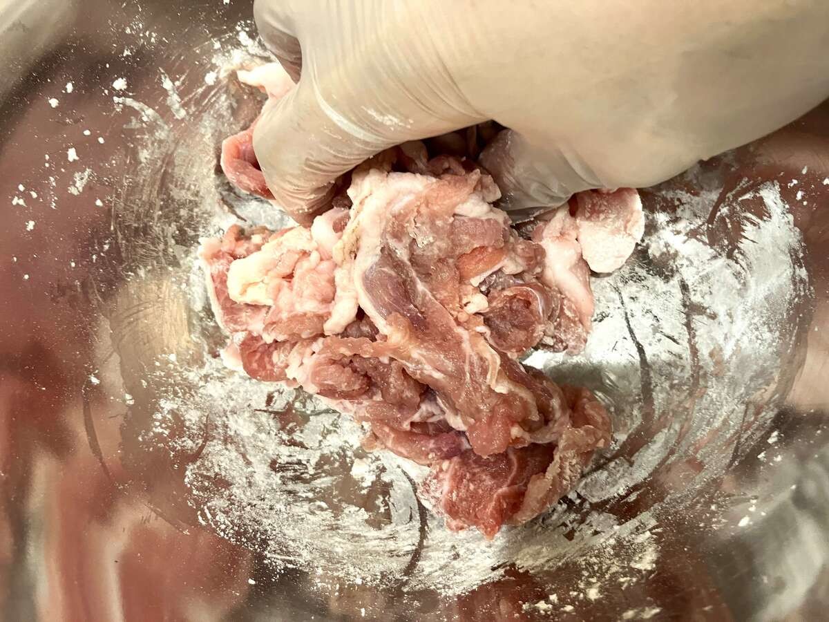 タサン志麻さん「豚肉とナスのニンニクポン酢」