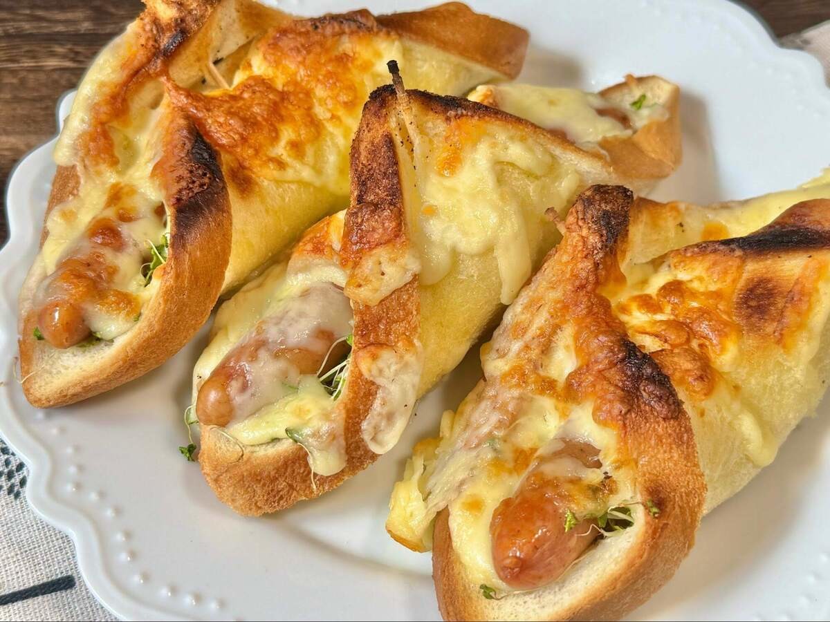 村上農園公式「食パンで作るホットドッグ」