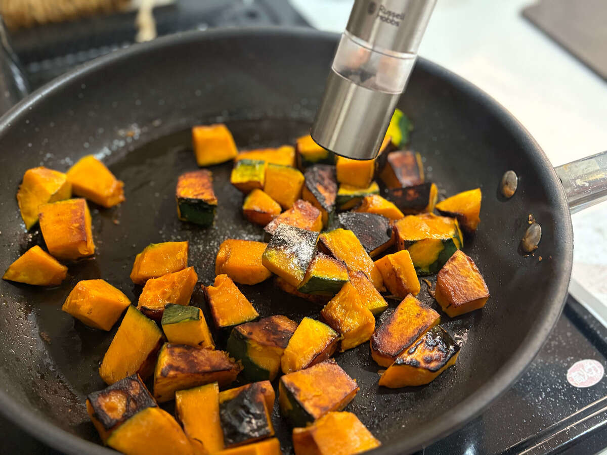 タサン志麻さん「カボチャとリンゴの秋サラダ」