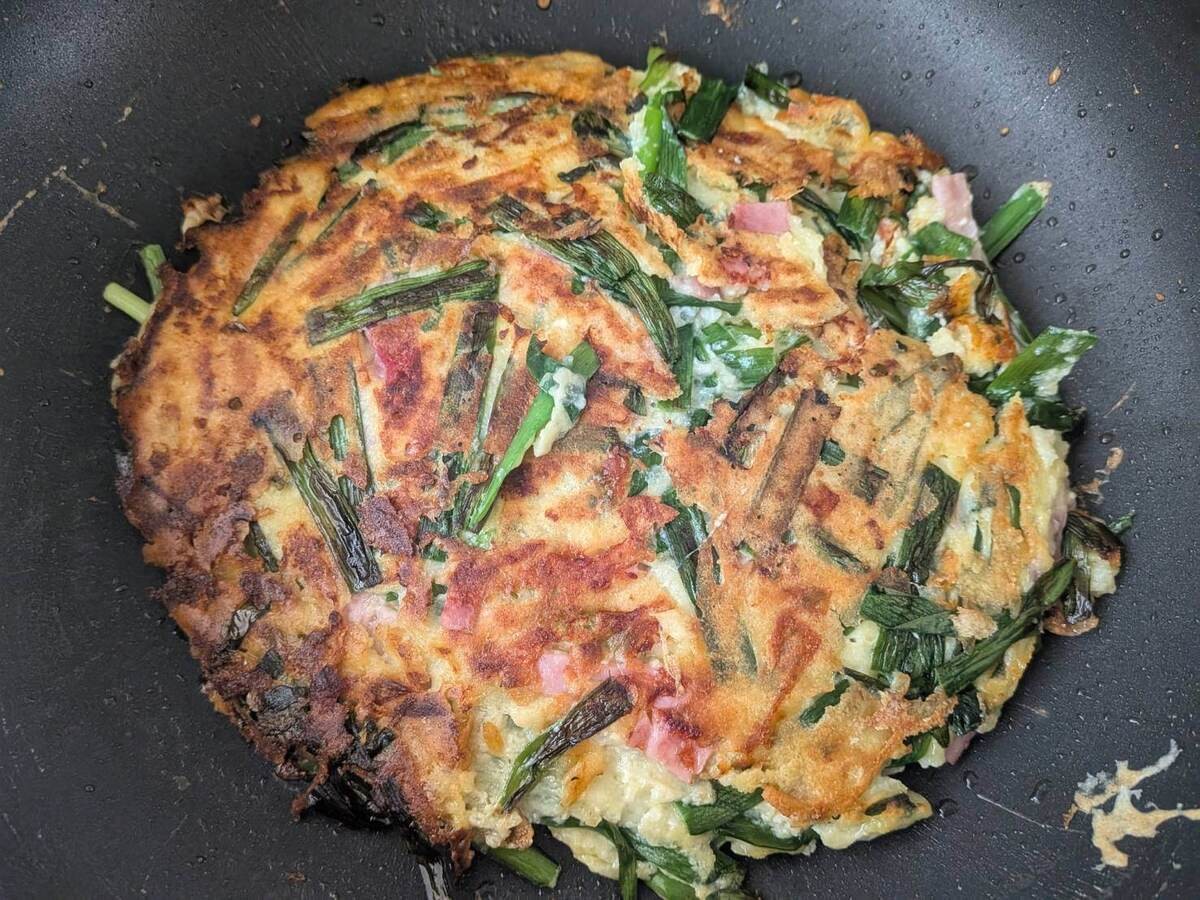 ニラ豆腐のチーズチヂミ