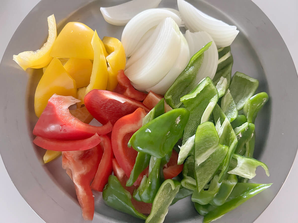 豚肉とカラフル野菜のレモンじょうゆ炒め