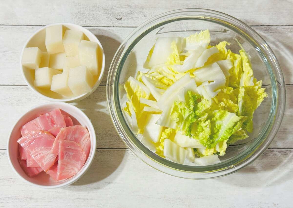 『餅と白菜の無限ホットサラダ』