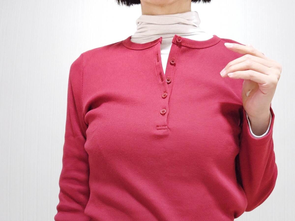 「リブヘンリーネックT」