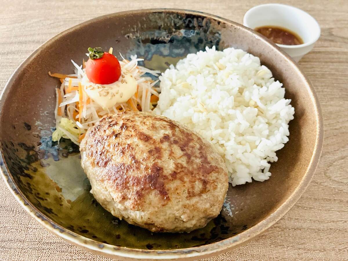 料理教室のBonちゃん×Tokyo T’s Kitchen「元店長がこっそり教えるびっくりドンキーのハンバーグ」のレシピ