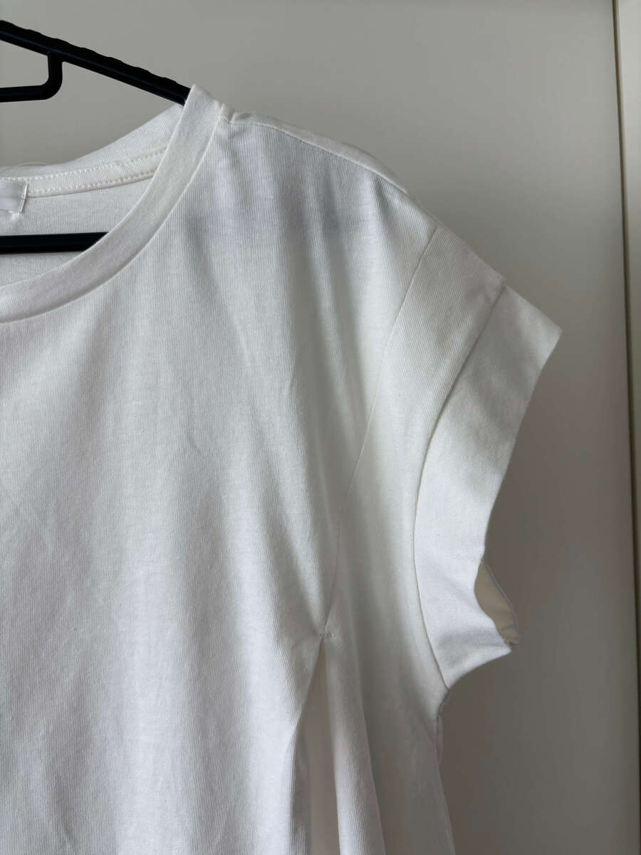 しまむら「Helm」の白Tシャツ