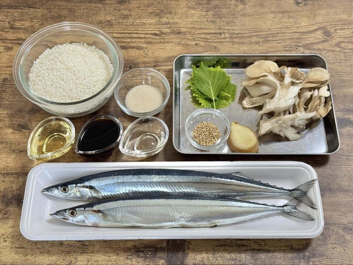 サンマと舞茸の炊き込みご飯