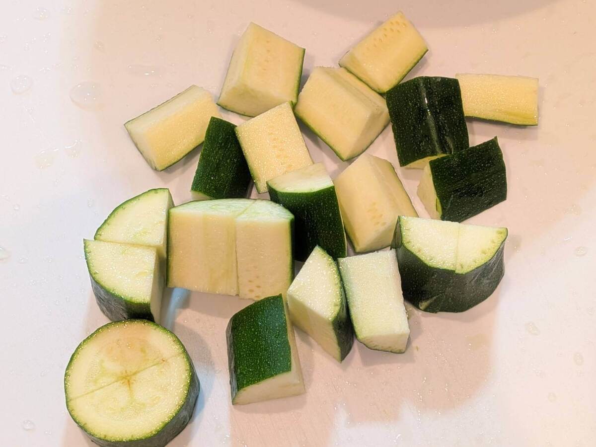 和田明日香さん「サイコロステーキおろしソース」