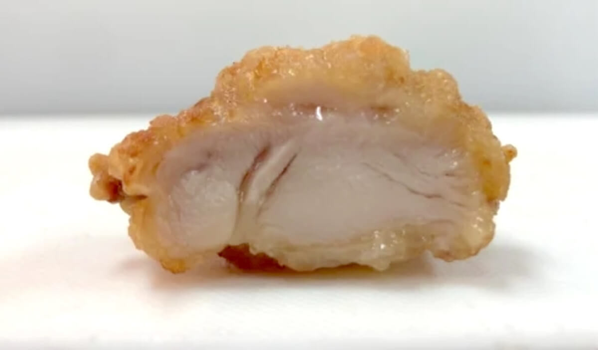 「やみつき！黒胡椒からあげ（もも）3個入り」