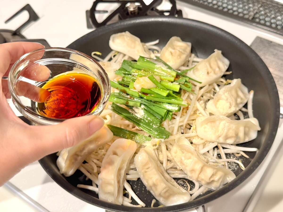 もやし餃子鍋
