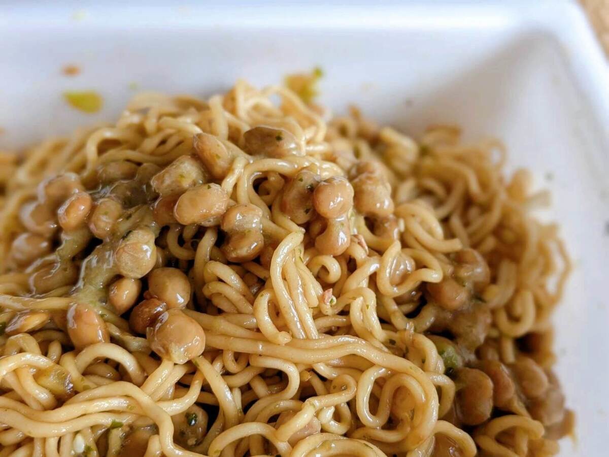 木村拓哉さん「ペヤング×納豆 アレンジ」のレシピ