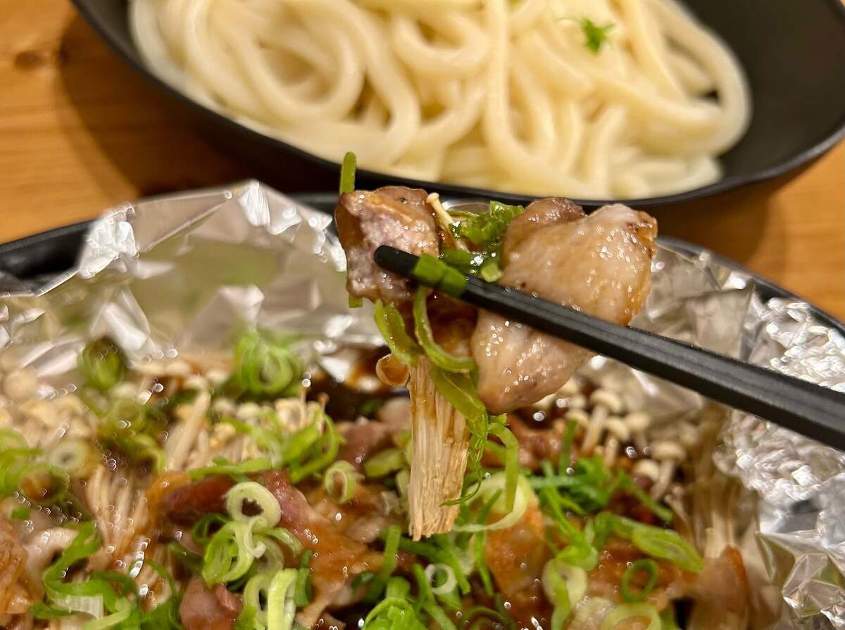オタフク公式「秒でごちそう 豚とえのきのホイル焼き」