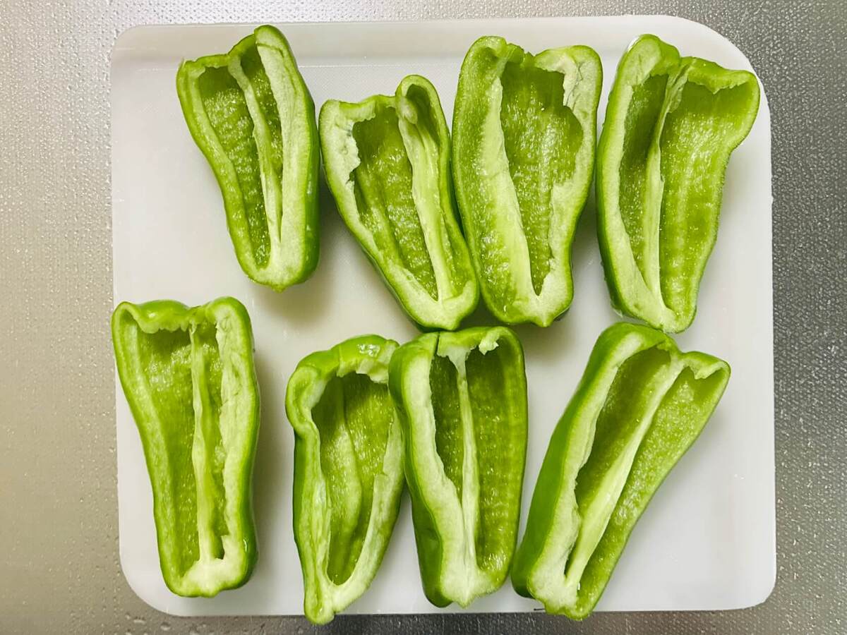 義母が孫に捧げる「ピーマンのポテサラ詰め」