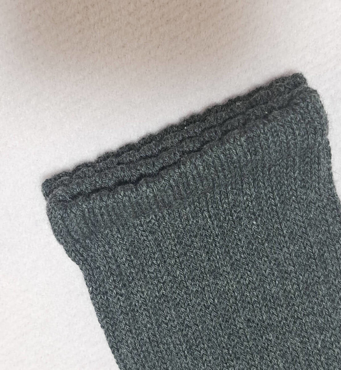 足なり直角 履き口やわらか くしゅっと履けるリブ編み靴下