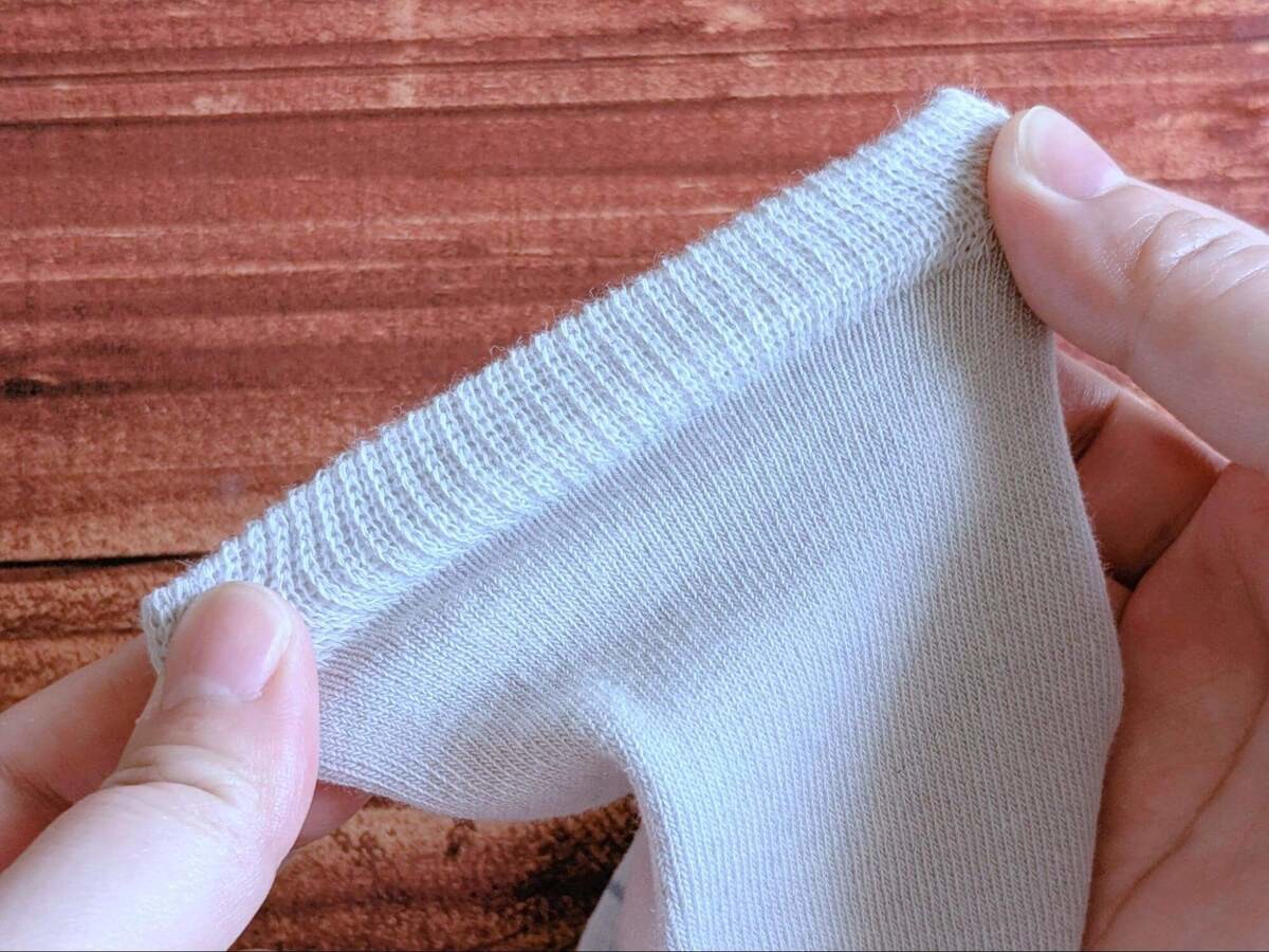 無印良品「足なり直角　さらっと綿靴下」