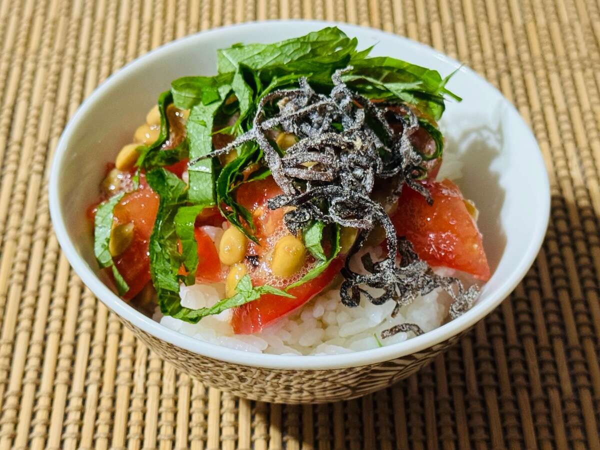家事ヤロウで農家さんが紹介『トマトの納豆めし』