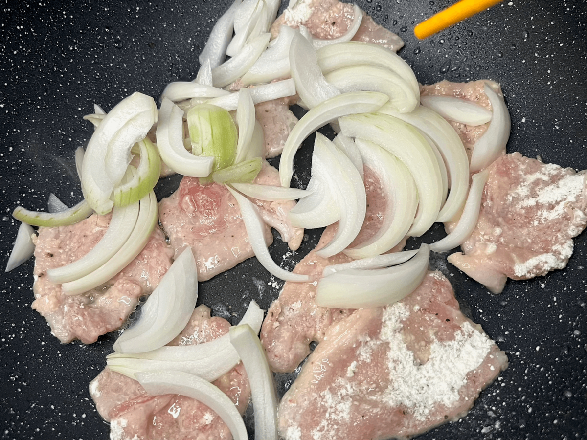 パパイズムさん「泣く子も黙るトンテキ」