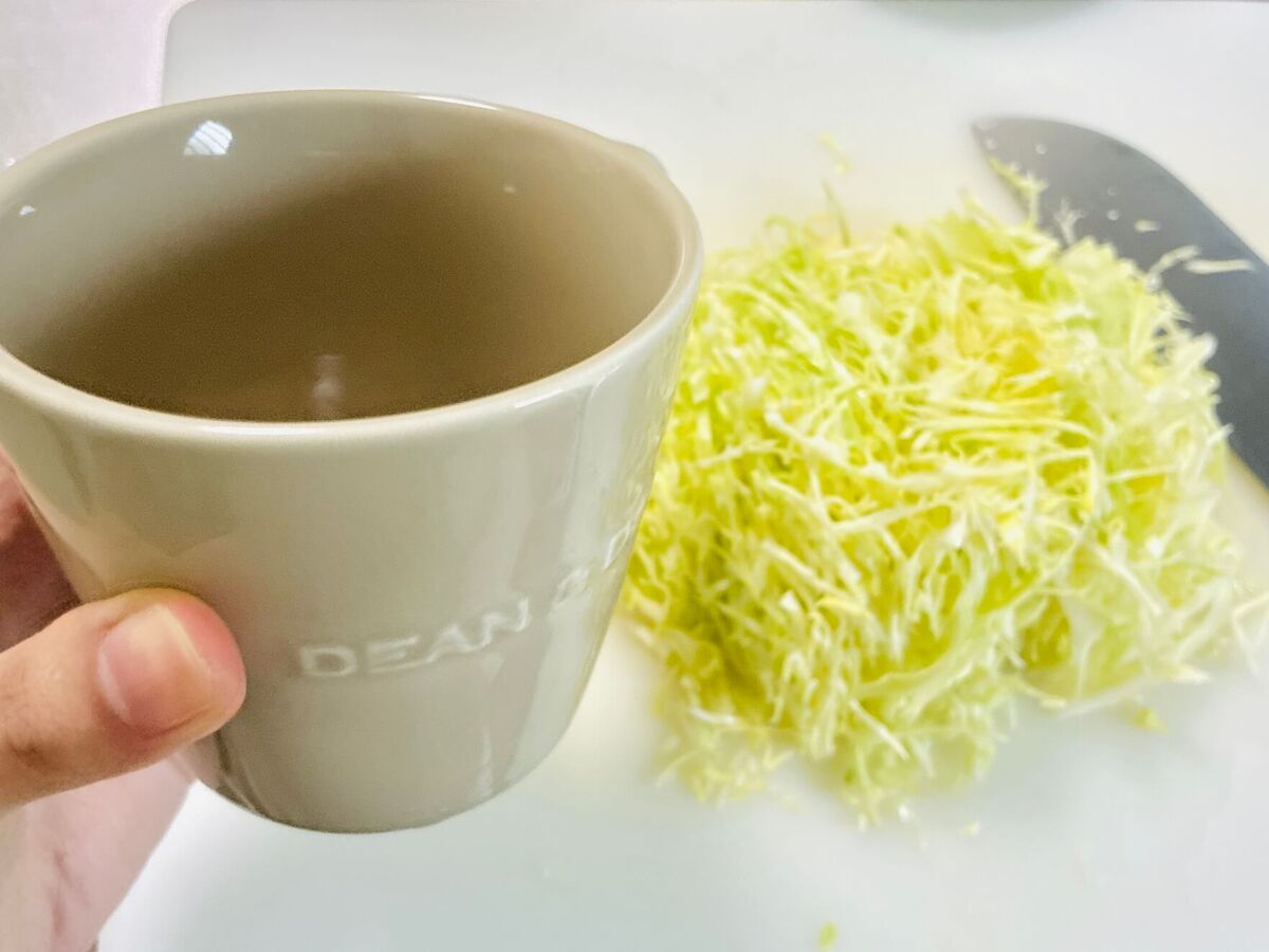 キャベツたっぷりマグカップスープ