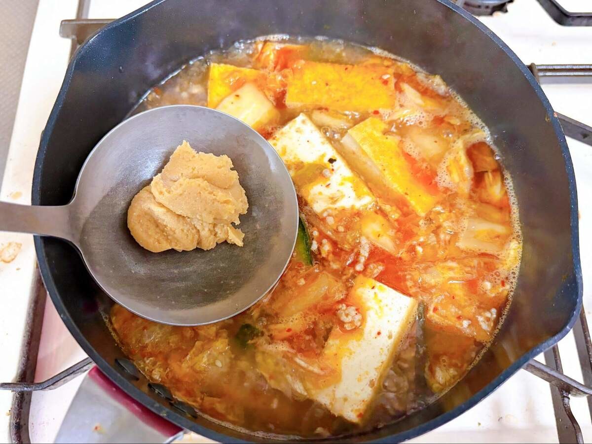 ヤマキ公式「かぼちゃと厚揚げのピリ辛味噌汁」