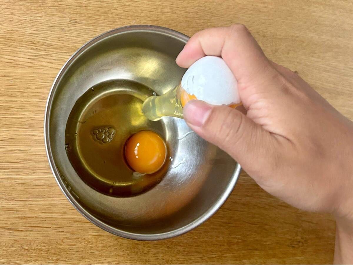 食品業界の大手企業が教える卵の割り方