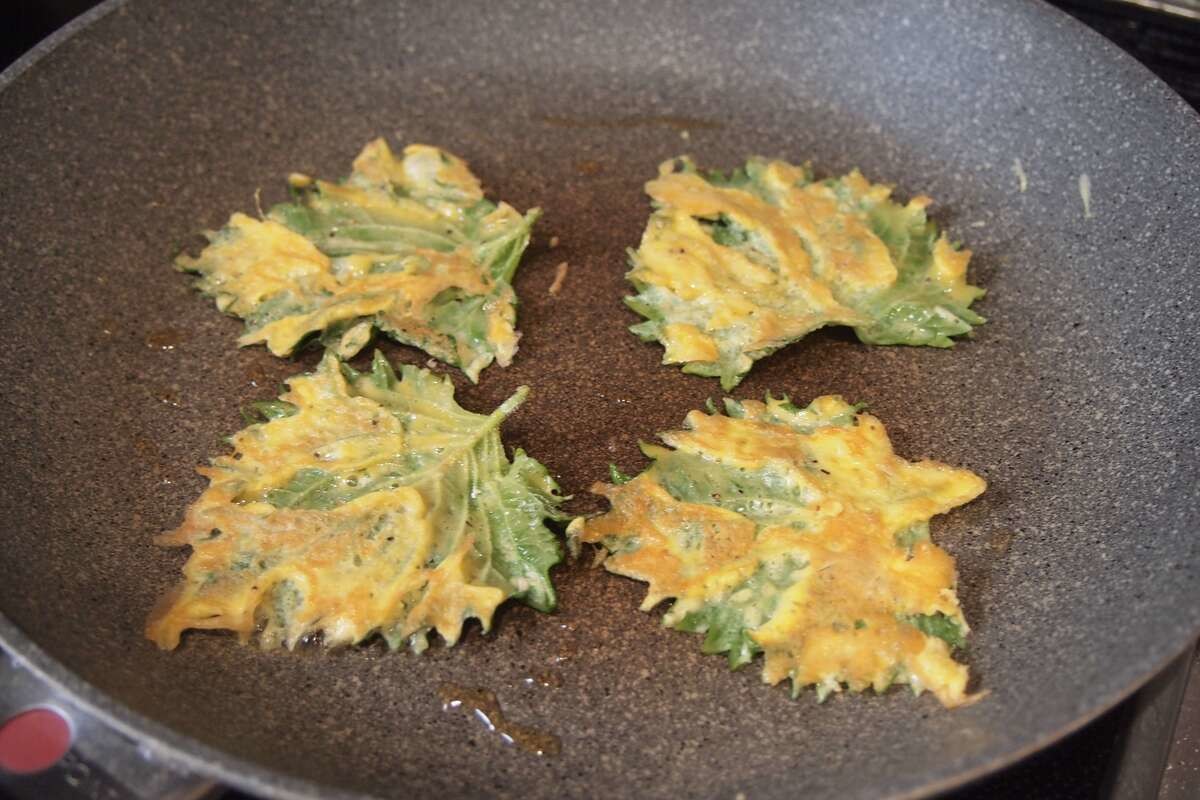 大葉が主役！簡単副菜レシピ「大葉の黄金焼き」