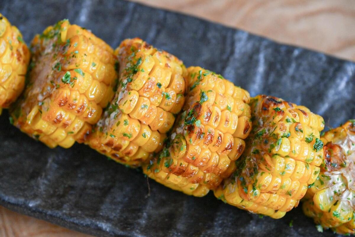 オリジナルレシピ「焼きトウモロコシのめんつゆバター」