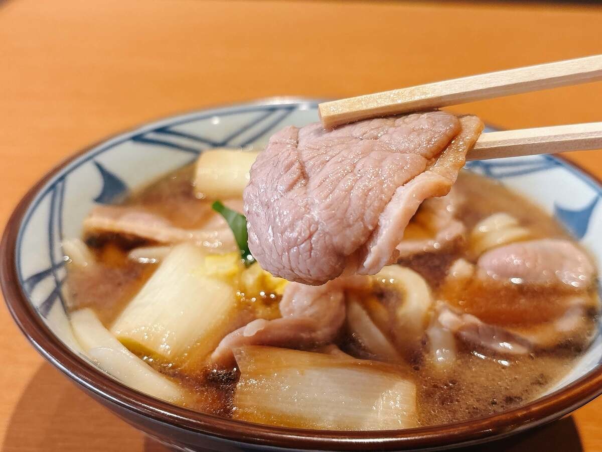 2025年いつから？「もう出てるよ♪」丸亀製麺「鴨ねぎうどん」