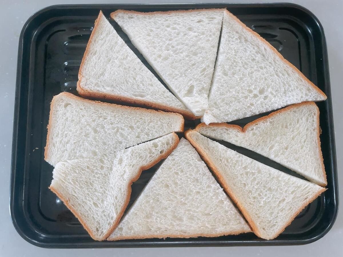 食パンで作るカラフルピザ