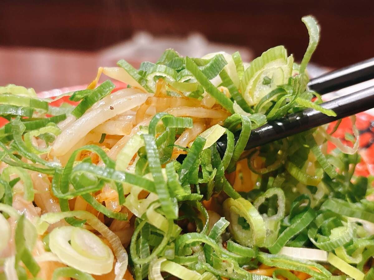 魁力屋「京都漆黒醤油ラーメン」