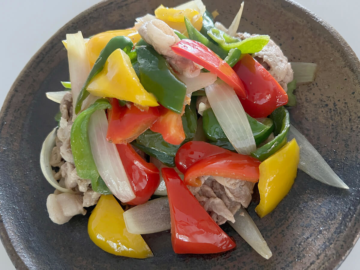 豚肉とカラフル野菜のレモンじょうゆ炒め