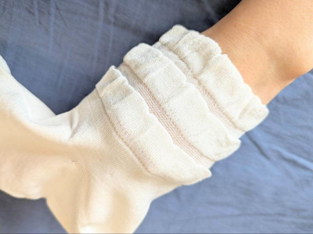 やわらかな履き口がうれしい！フリル靴下